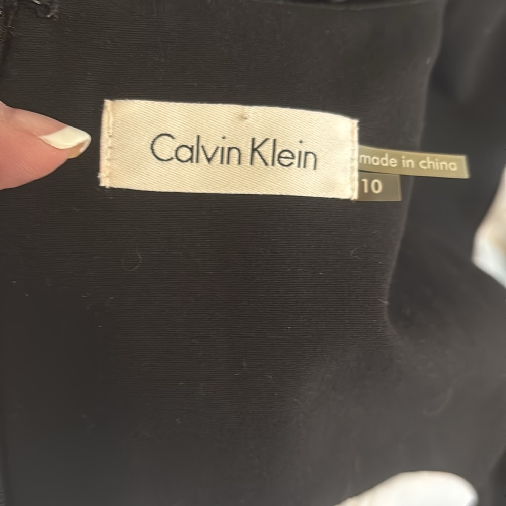 NWT Calvin Klein Black White Tan Stripe
Fit & Flare Sleeveless Dress Size 10 - Picture 9 of 12